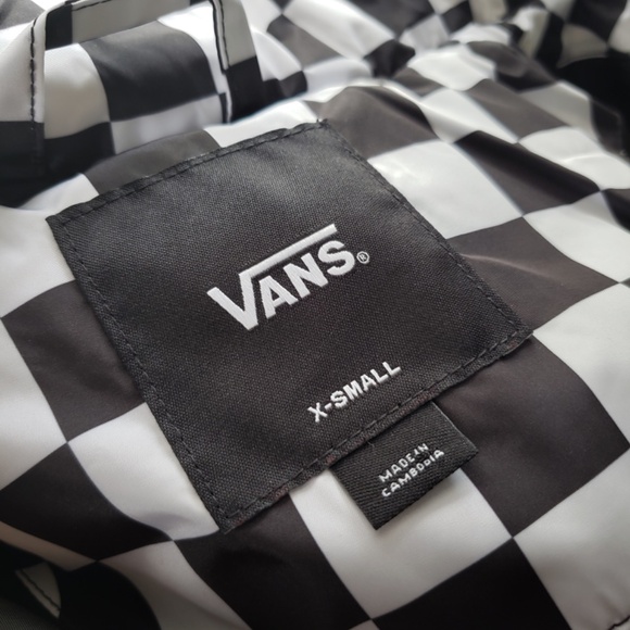Vans Iconic Checkered Puffer Jacket Size XS NEW! - Picture 14 of 15